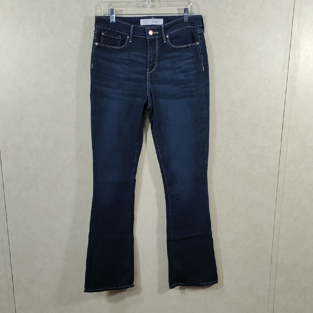 I179 Levi's Signature dark wash Boot Cut Jeans 12 Long
